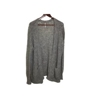Free People Weekend Getaway Cardigan in Grey Size Small.